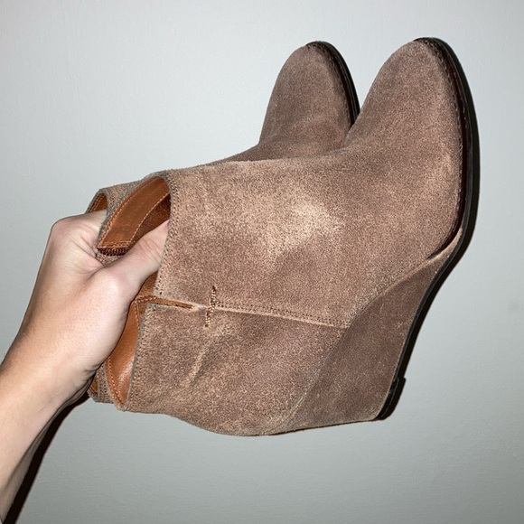 Lucky Brand Shoes - Boots 👢